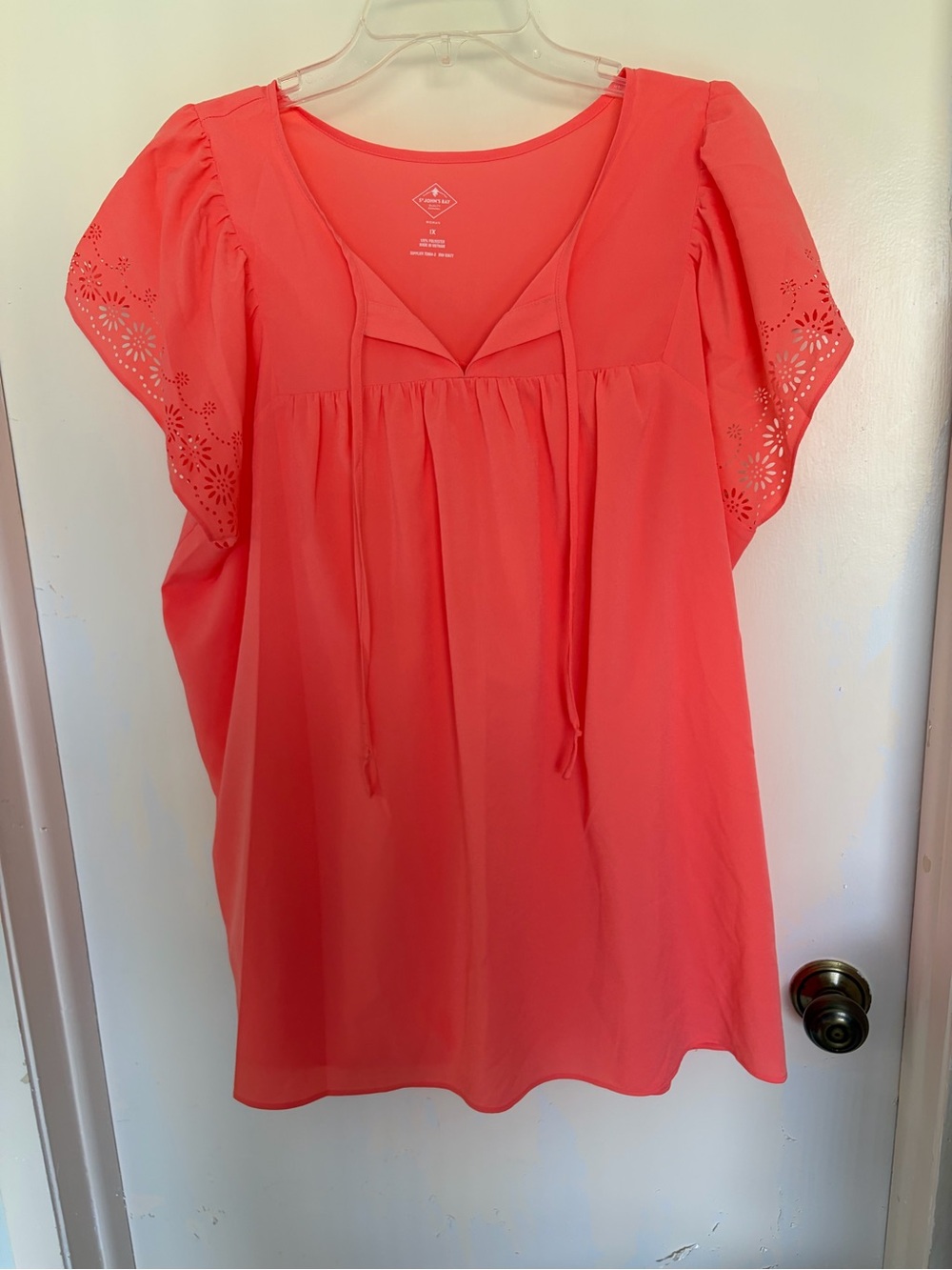 Women’s 1X St Johns Bay Coral Flutter Sleeve Peasant Top